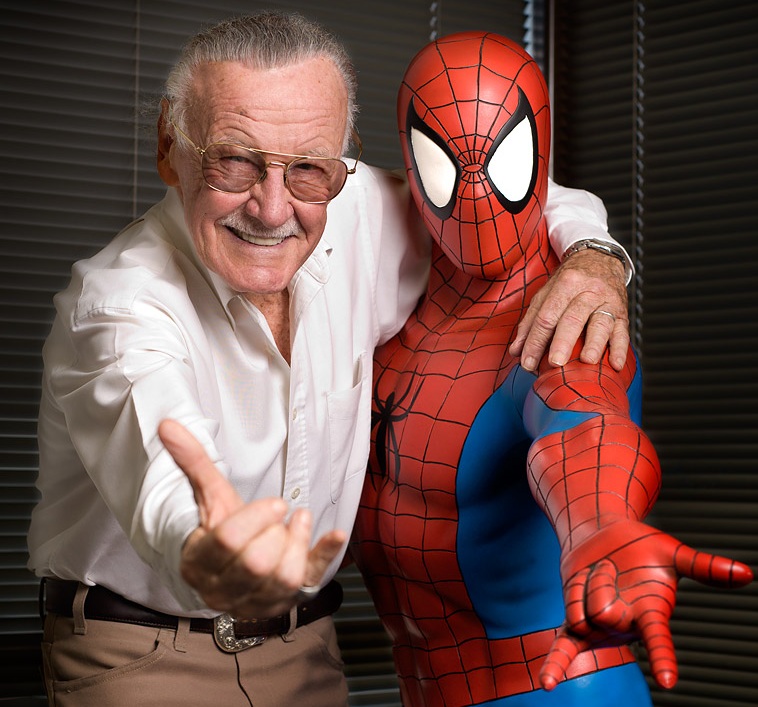 Imagem do Stan Lee com o Homem-Aranha